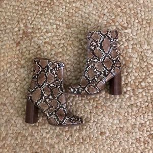 Snake skin MANGO high heel booties